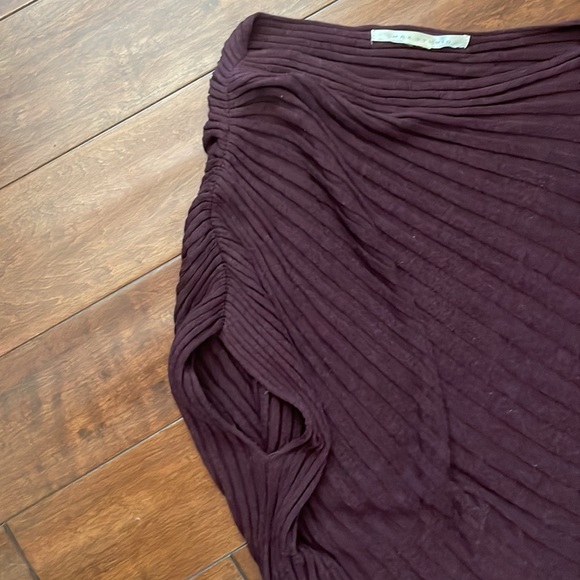 Max Studio Asymmetrical Sweater Size Small - Picture 3 of 4